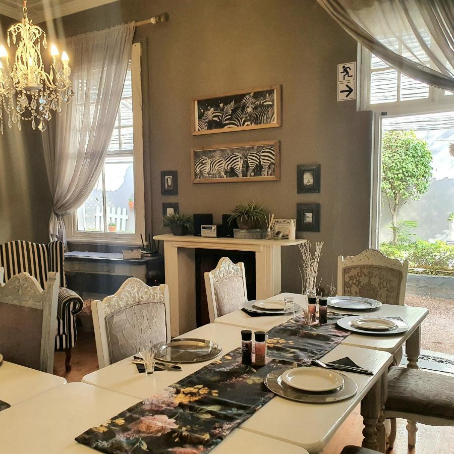 Waterhouse Guest Lodge In Muckleneuk Pretoria Bagian luar foto