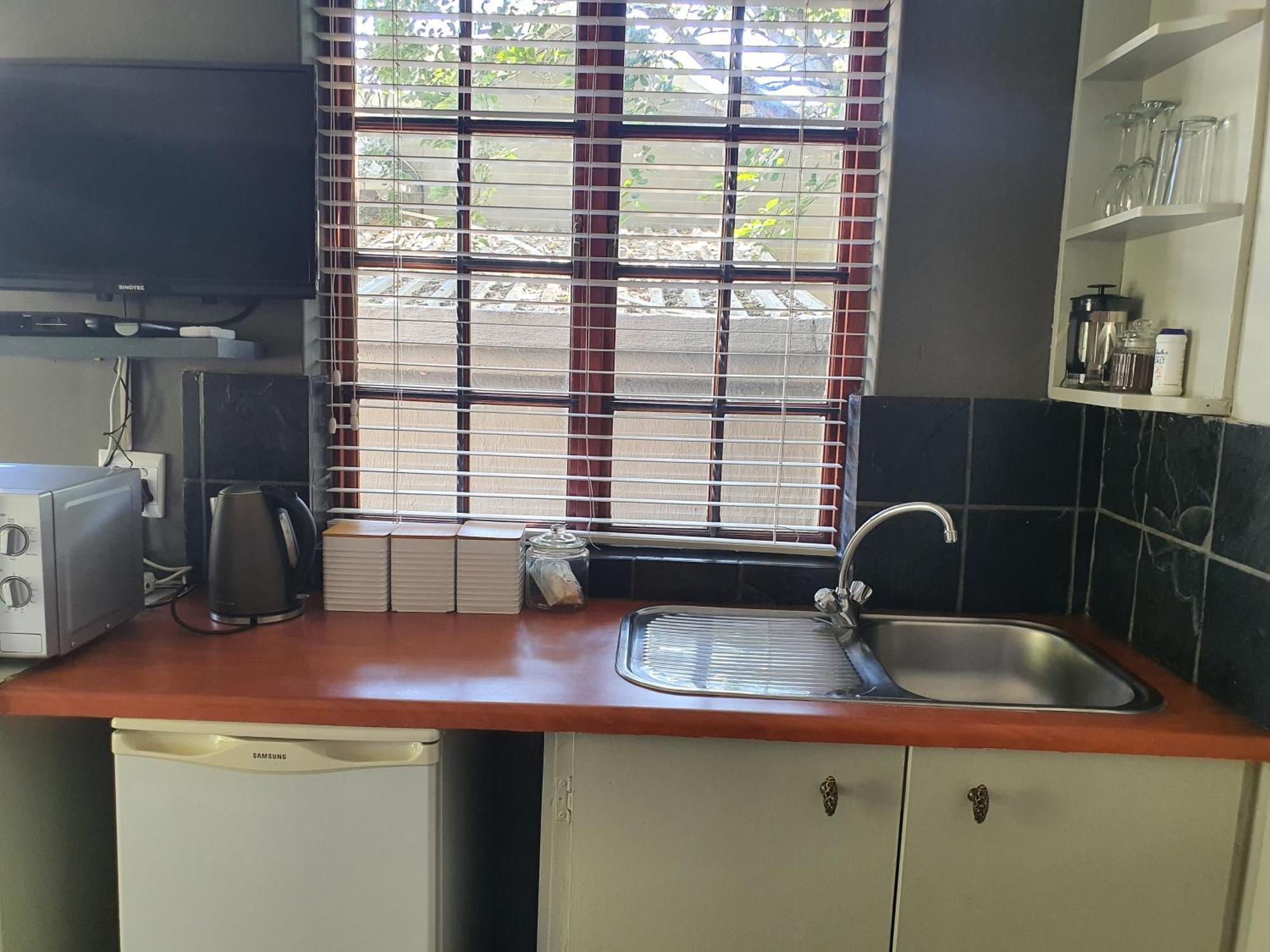 Waterhouse Guest Lodge In Muckleneuk Pretoria Ruang foto