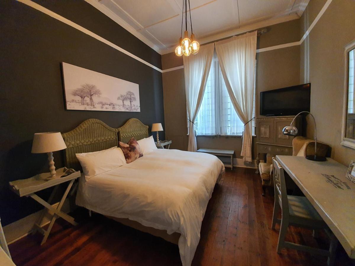 Waterhouse Guest Lodge In Muckleneuk Pretoria Bagian luar foto