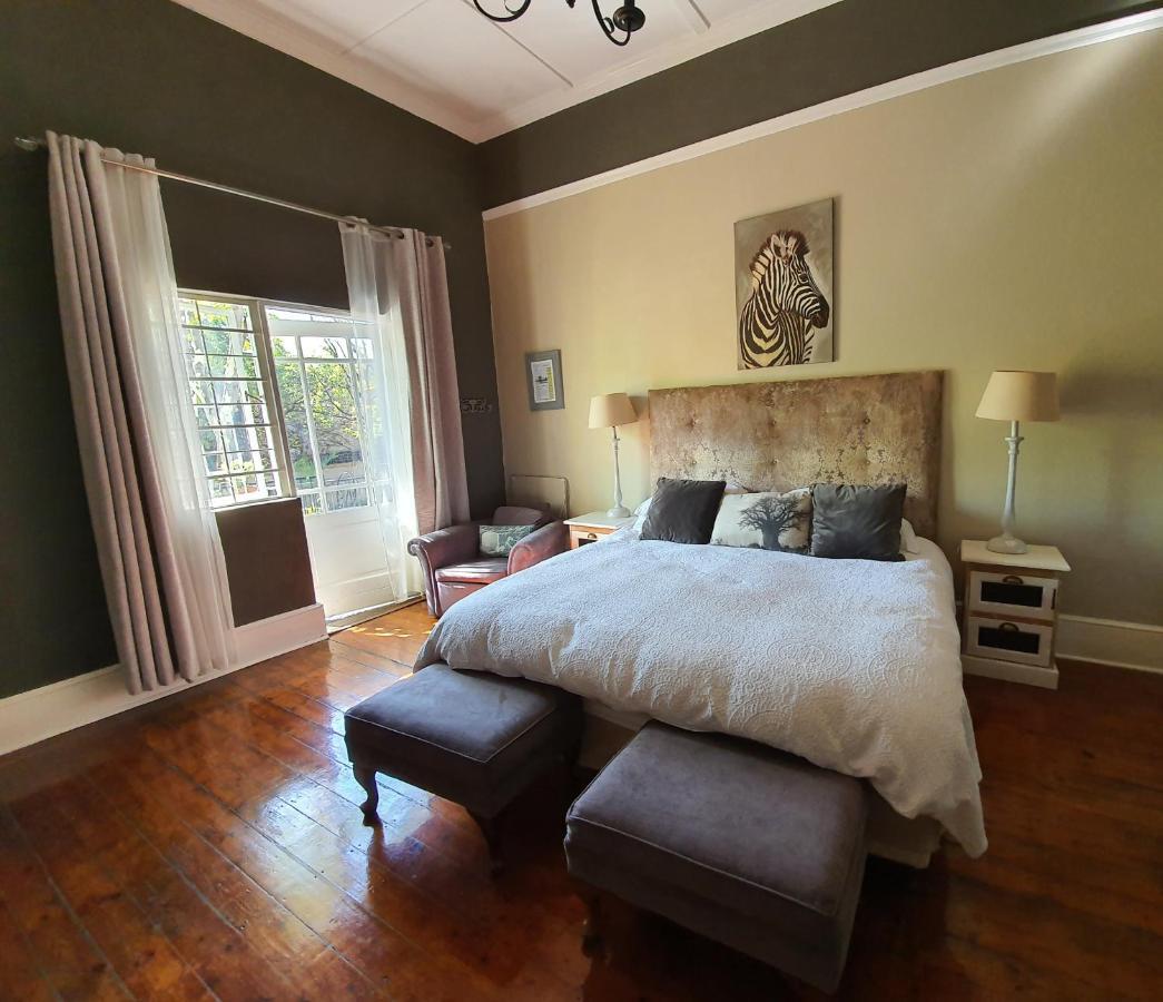 Waterhouse Guest Lodge In Muckleneuk Pretoria Bagian luar foto